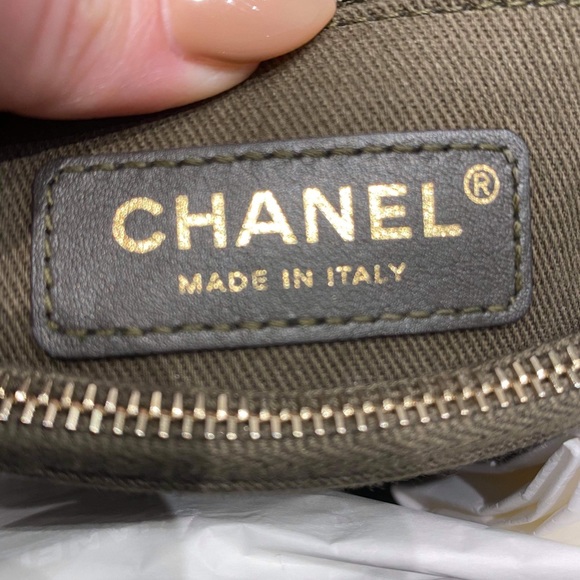 🌸 SOLD AUTHENTIC COCO TOP HANDLE🌸 - Picture 12 of 16